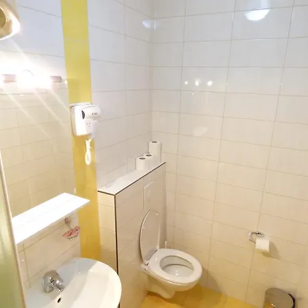 Ncm Ivan Pavao Ii Guest house